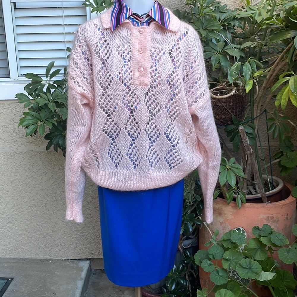 New vintage 90’s light pink hand knitted mohair sweater